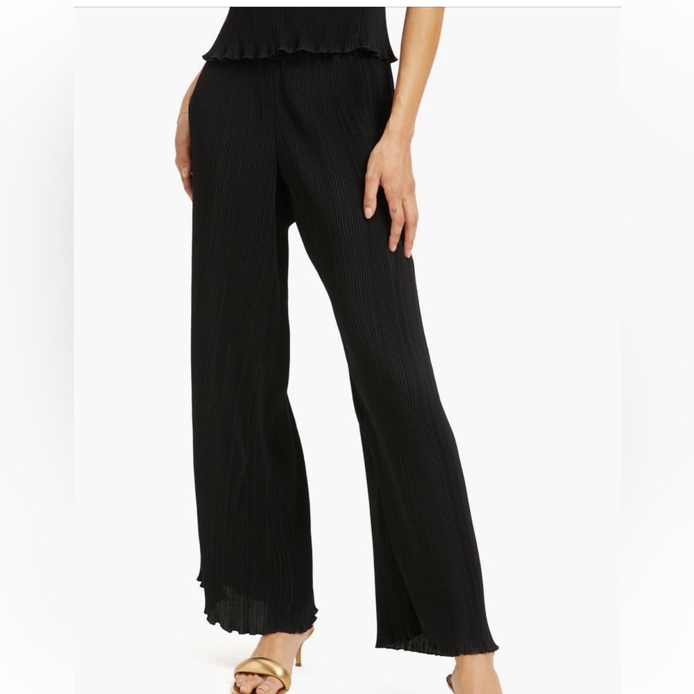 Good American * Plissé Pants